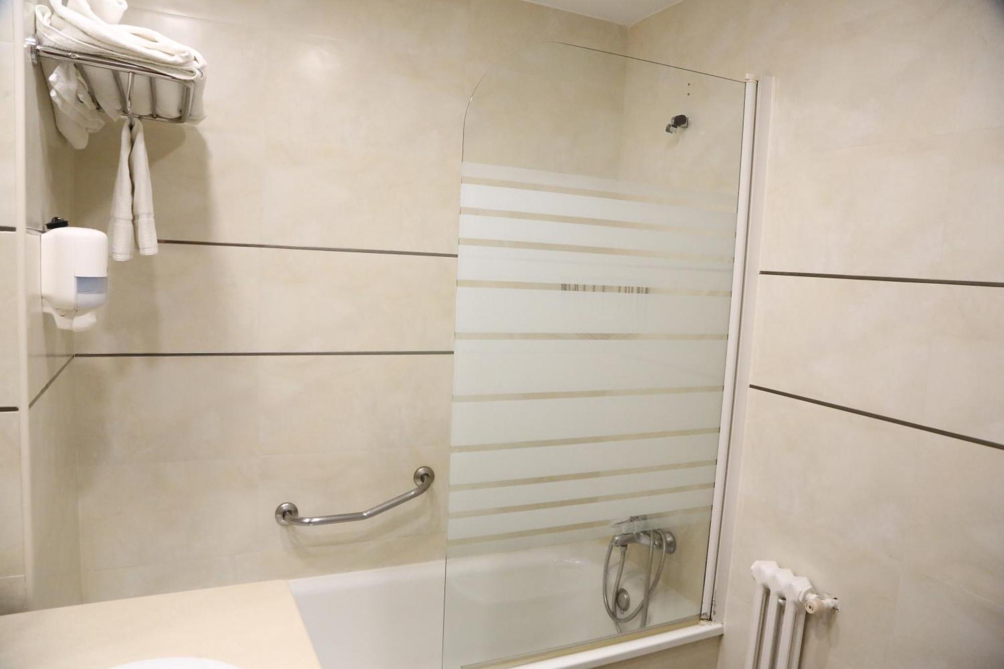 Hostal Real Plasencia Εξωτερικό φωτογραφία