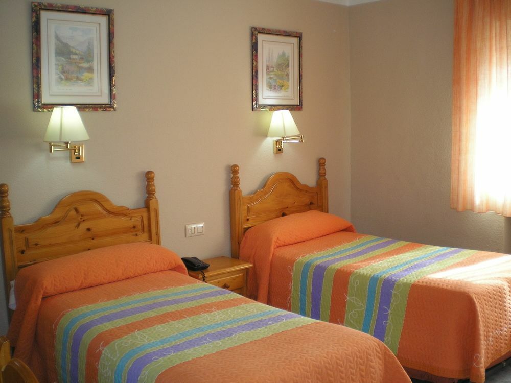 Hostal Real Plasencia Εξωτερικό φωτογραφία